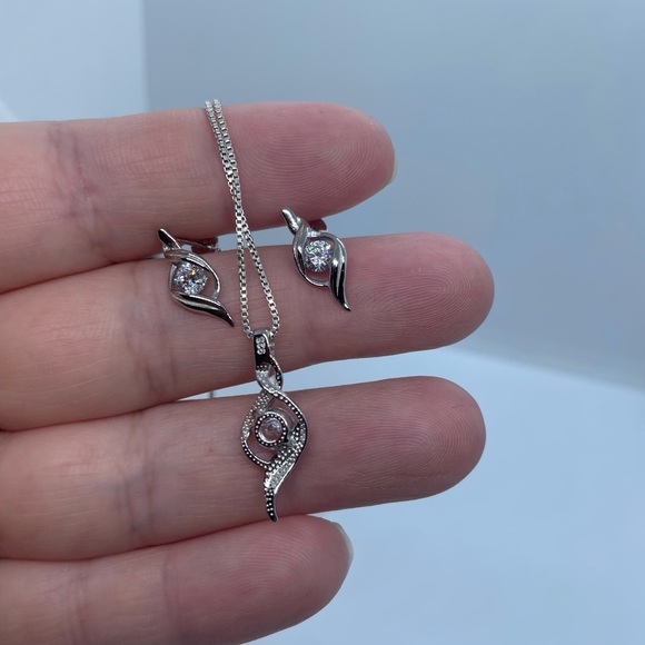 925 sterling silver cubic zirconia set - Picture 4 of 7